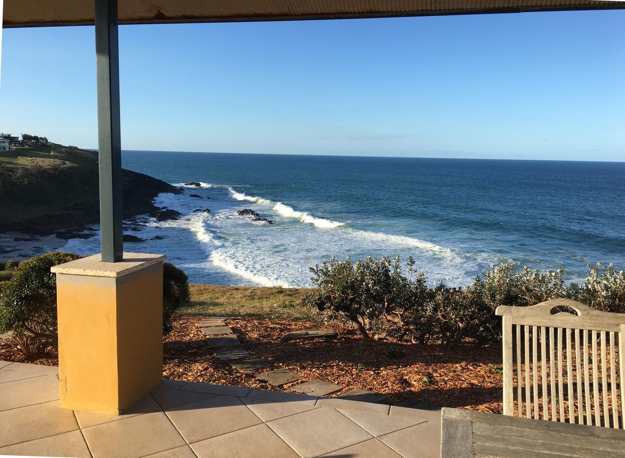 Oceanscape Luxury Beachfront Villas Scotts Head Bagian luar foto