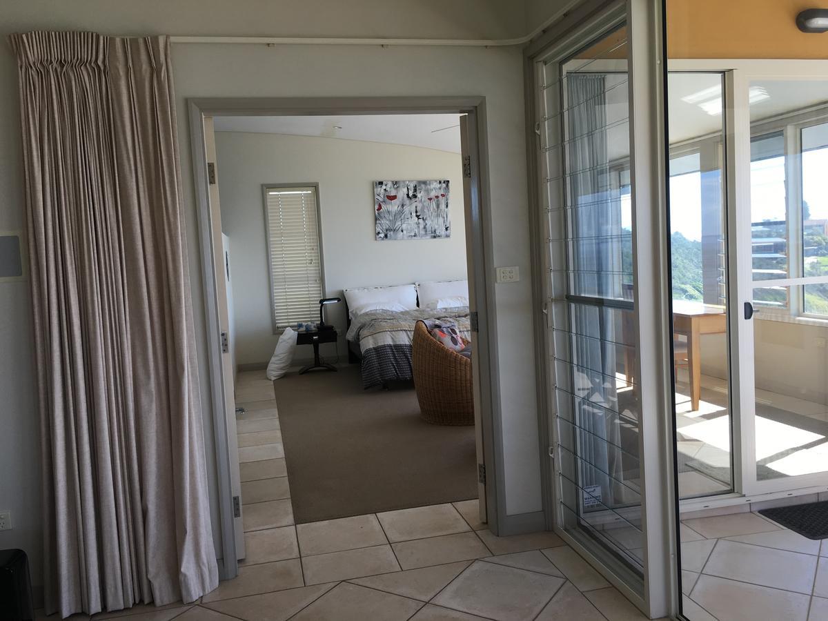 Oceanscape Luxury Beachfront Villas Scotts Head Bagian luar foto